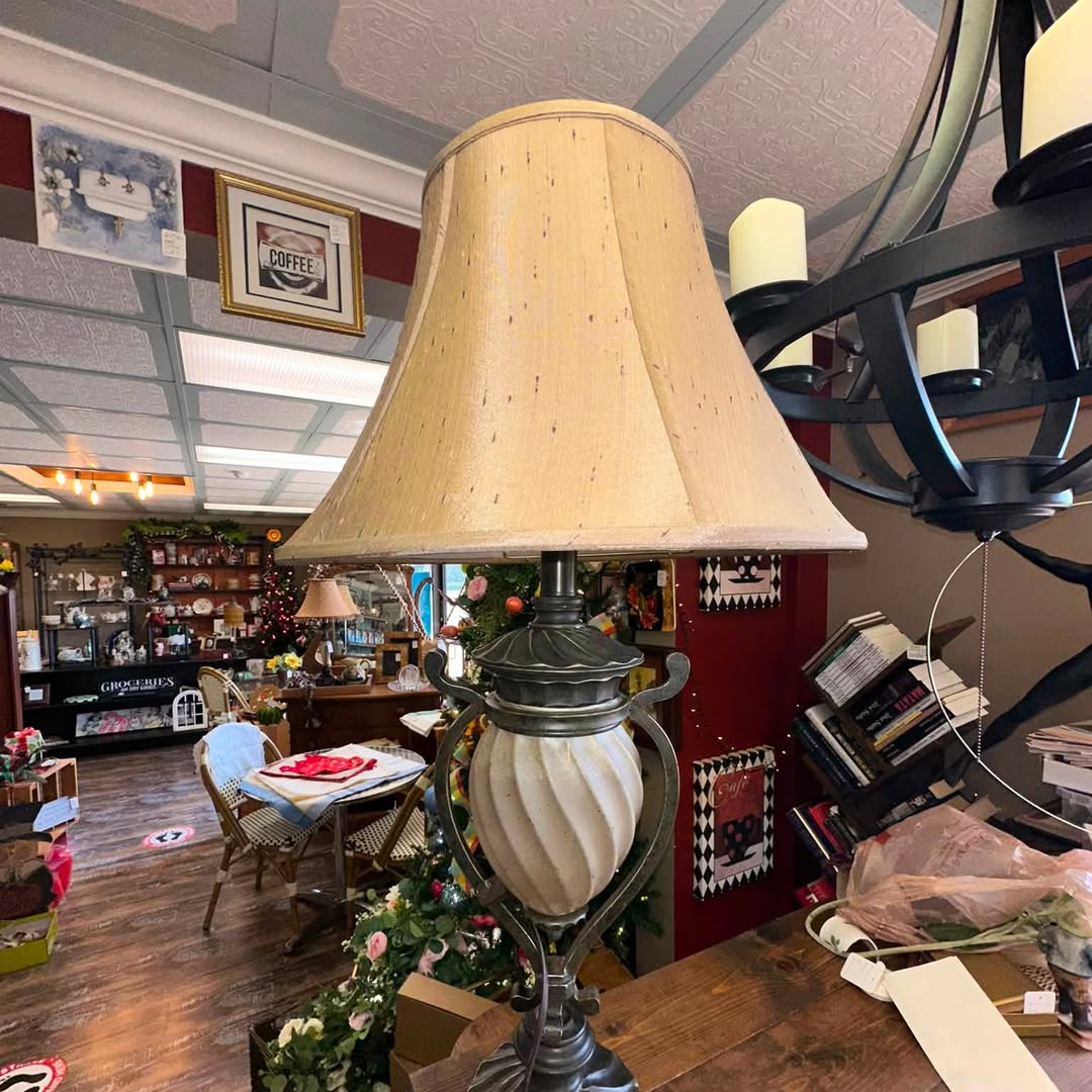 Vintage lamps, shelving, and décor inside Renew